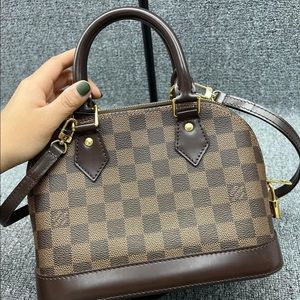 Louis Vuitton alma bb